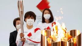Llama olímpica pasará por Osaka 'a puerta cerrada' por auge de Covid