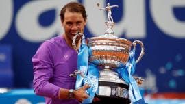 Nadal vuelve a reinar en Barcelona tras una épica final contra Tsitsipas