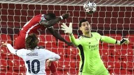 Real Madrid resiste y elimina a Liverpool con Courtois en plan grande