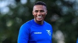 Antonio Valencia anuncia su retiro por las lesiones de rodillas