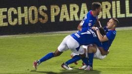 Cruz Azul gana la ida a Santos y está a un paso de la gloria