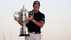Phil Mickelson sorprende con un título histórico en el US PGA