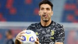 Gianluigi Buffon se niega al retiro y jugará, al menos, hasta los 44 años