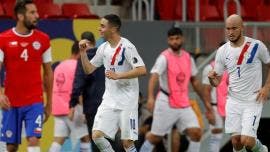 Paraguay desnuda a Chile y se clasifica a cuartos de la Copa América