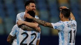 Argentina choca con Colombia por un pase al superclásico continental