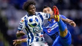 Cruz Azul se salva de la derrota ante Pachuca con gol de Santiago Giménez
