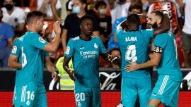 Vinicius y Benzema se combinan y guían remontada de Real Madrid en Valencia