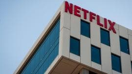Logo de Netflix en las instalaciones de la compañía, en Los Ángeles, California.