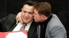 ‘Canelo’ dice próxima pelea ante Makabu es por ocurrencias de Eddy Reynoso 