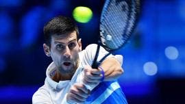 Novak Djokovic doma a Casper Ruud en su estreno en las ATP Finals de Turín