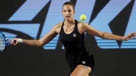 La checa Pliskova vence a Muguruza en un duro partido en las WTA Finals