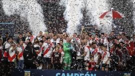 River Plate se corona campeón del futbol argentino tras golear a Racing