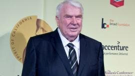 Muere John Madden, leyenda de la NFL y campeón con Raiders en el Super Bowl XI