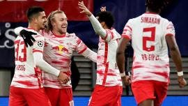 Leipzig aprovecha relajación de Manchester City y se despide con victoria
