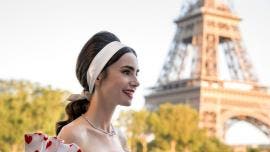 Lilly Collins en la serie 'Emily in Paris'.