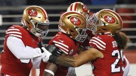 Los 49ers ganan en tiempo extra a Rams para obtener su boleto a playoffs