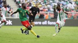 Camerún gana a Burkina Faso en inauguración de la Copa Africana de Naciones