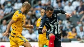 Brote de Covid-19 amenaza inicio del Clausura 2022 de Tigres y Rayados