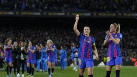 Barcelona va a semis con récord mundial de futbol femenino en el Camp Nou