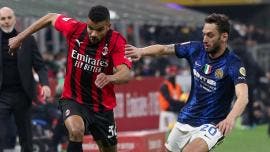 Inter sobrevive a un Milan errático en ida de la semifinal de la Coppa Italia
