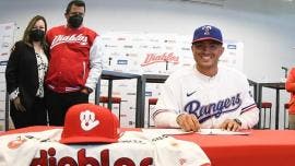 Ojeda Jr. firma con Rangers y es el quinto diablo que se va a la MLB en 2022