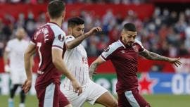 Sevilla gana a West Ham en octavos de Europa League con ‘Tecatito’ de titular