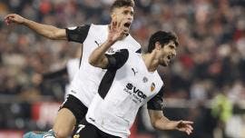 Valencia doblega al Athletic y avanza a la final de la Copa del Rey
