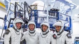 La tripulación de la Misión Axiom 1 (Ax-1) que viajará en una nave espacial de SpaceX a la Estación Espacial Internacional, el piloto Larry Connor; el comandante, Miguel López-Alegría; el especialista, Mark Pathy, y el especialista, Eytan Stibbe.