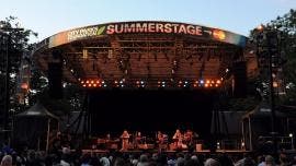Vista del escenario del Summerstage en el Central Park de Nueva York.