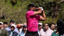Tiger Woods regresa con uno bajo par en su debut en el Masters de Augusta