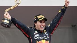 Checo Pérez hace gala de su defensa y conquista el Gran Premio de Mónaco