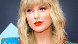 Taylor Swift anuncia que estrenará su canción 'Caroline' esta medianoche.