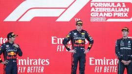 Verstappen y Checo firman en Baku el tercer doblete de Red Bull en la temporada