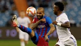 Dani Alves se va de Barcelona agradecido por volver a vestirse de azulgrana