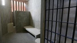 Condenan a conductor de camión refrigerado que llevaba a 20 indocumentados.