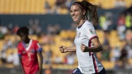 Estados Unidos golea a Haití con doblete de Alex Morgan en debut en Premundial