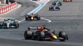 Max Verstappen conquista el GP de Francia y Checo Pérez deja escapar el podio