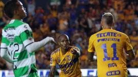 Tigres doblega a Santos con goles de Córdova y Quiñones y afianza tercer lugar