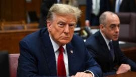 Jueza rechaza desestimar cargos de dos acusados: caso documentos clasificados de Trump