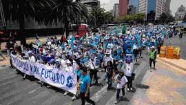  Activistas ‘provida’ marchan en CDMX para pedir respeto a la vida y atención a mujeres