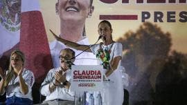 Sheinbaum promete ampliar el Tren Maya hasta Puerto Progreso