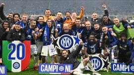 Scudetto Inter 2 estrellas Milan