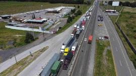 'Colapsa' Autopista México-Puebla por cierre de carriles 