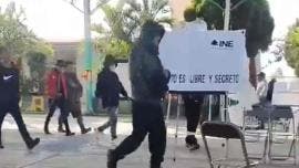 Roban paquetes electorales en Tlapanalá, Puebla