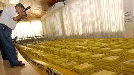 Asegura FGR droga en paquetería en Santa Catarina, Nuevo León 