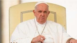 Estudiante filipino pide al papa Francisco ya no usar términos homófobos