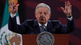 AMLO pide no alarmarse por un cierre de fronteras tras la orden de EU