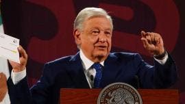 Promete AMLO no influir en la política a través de sus hijos