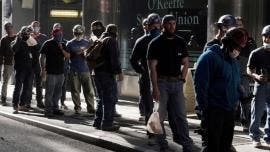 Solicitudes de ayuda por desempleo en EU ascienden a su máximo de 10 meses