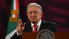 AMLO denuncia ‘maniobra politiquera’ de juez para evitar mayoría en Congreso